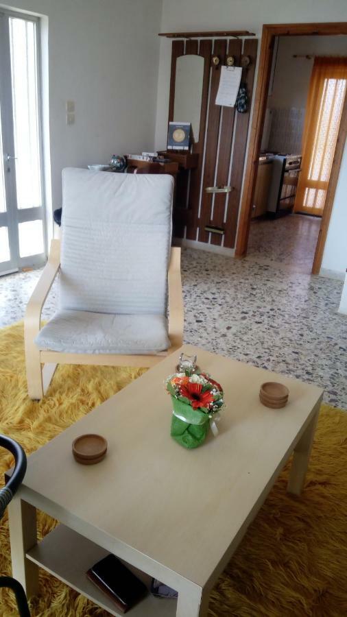 To Spiti Stin Aliki Apartment
